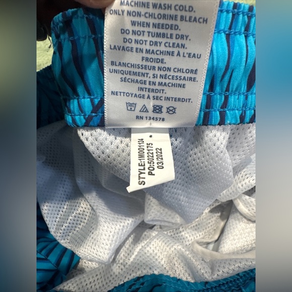 Vineyard Vines men's bathing suit / Swim trunks - Picture 5 of 13